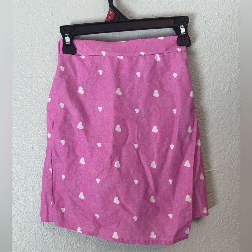SHEIN Pink Heart Print Skort